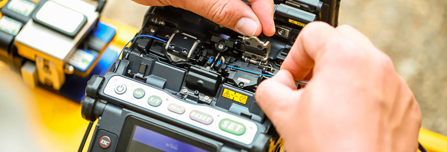 Technicien de fibre optique